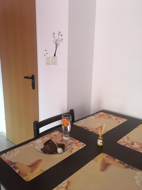 Milos Apartments Pomorie Exterior photo